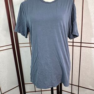 Lululemon short sleeve workout tee